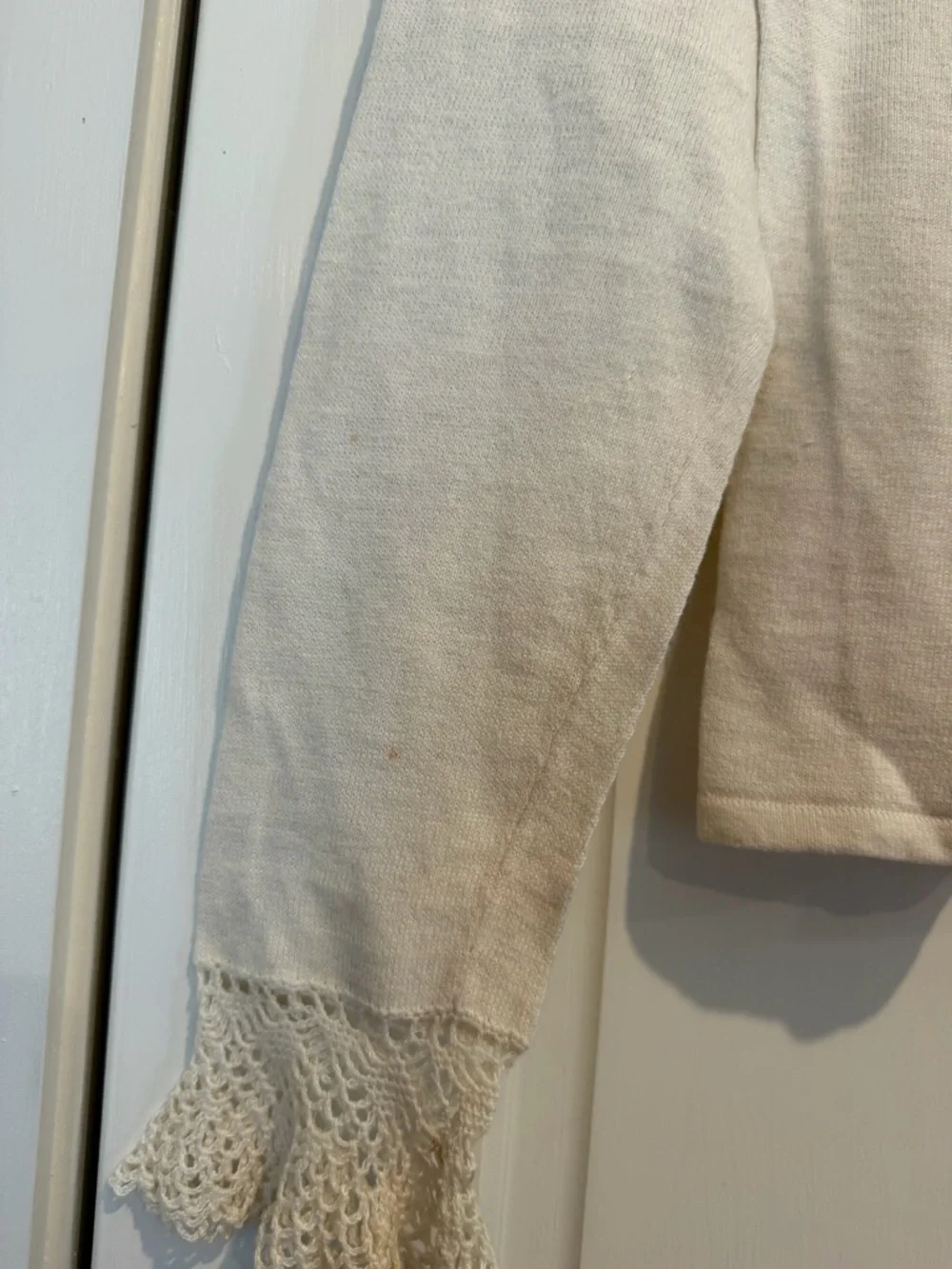 Vintage LAUREN Ralph Lauren Cream Knit Long-Sleeve Top with Lace Cuffs cotton